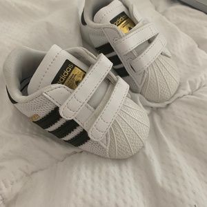 Baby Adidas Walkers. SIZE: 1-5  months